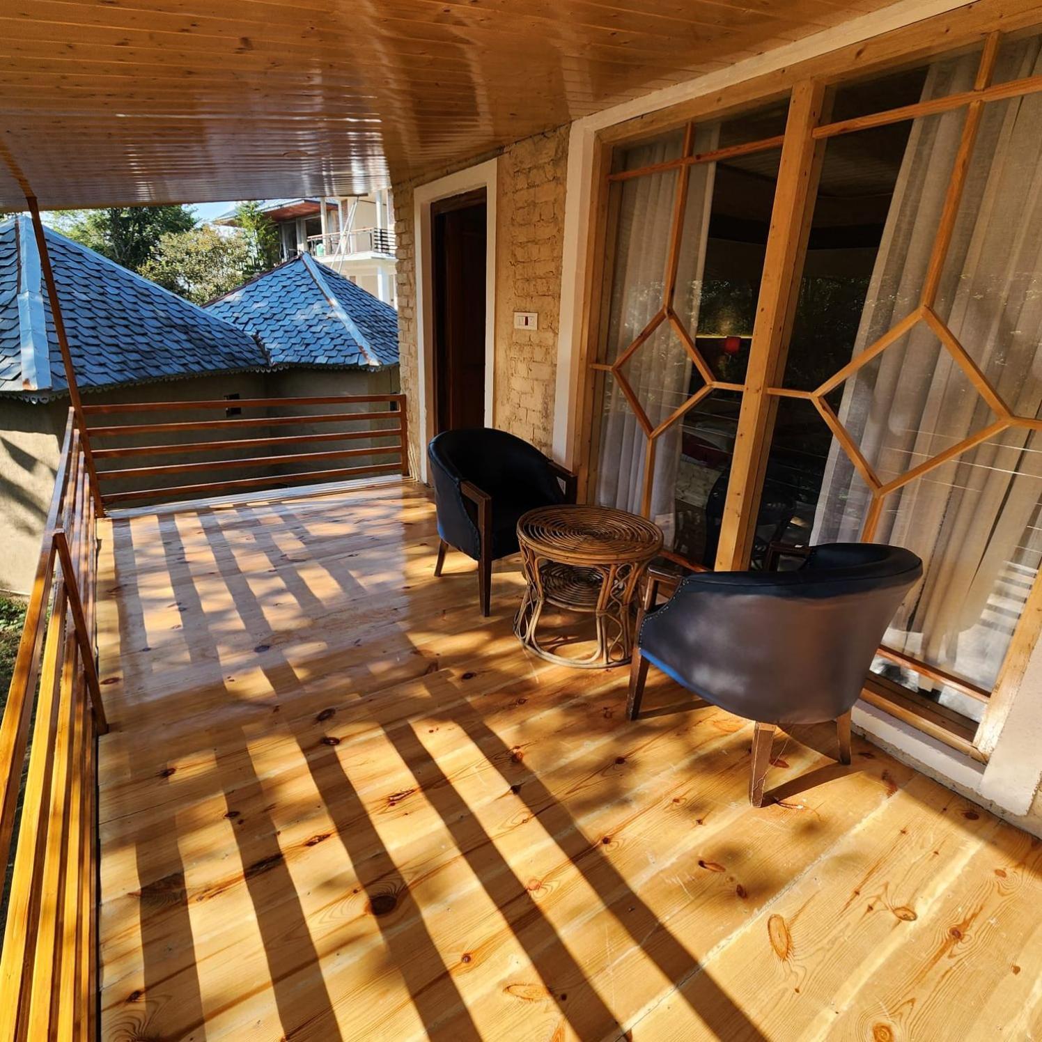 Namlang Resort Bīr Exteriör bild